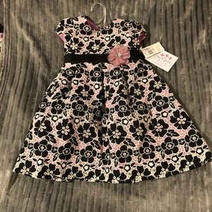 NWT - black & white dress with lavender underlay